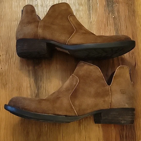 Born "Kerri" Distressed Suede Women's Bootie Brown Leather Shoes Size 7.5 - Picture 7 of 17